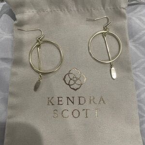 Kendra Scott Dangle earring